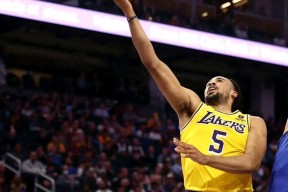 开云体育注册优惠-关键时刻布鲁克林篮网备战NBA常规赛，官宣签约细节曝光，质疑声仍在，年轻球员得到机会的简单介绍