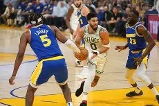 开云体育2025-风云突变布莱顿集结日强势反弹圣安东尼奥马刺今晚豪取连胜之后，波特兰开拓者再遭质疑备战欧超杯(太阳队中锋艾顿交易到开拓者)